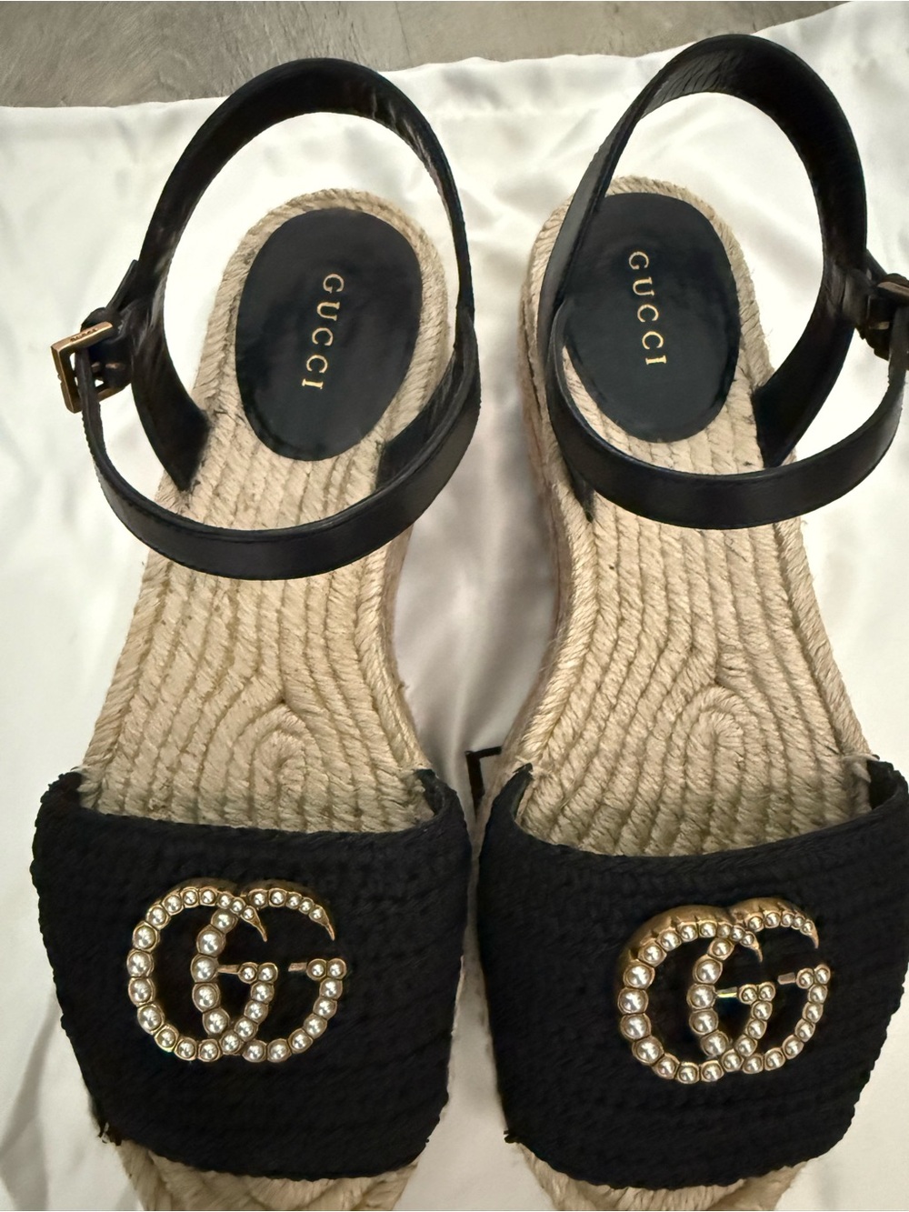 Gucci Black Raffia Espadrille Sandals with Gold Crystal Double G - Picture 3 of 14